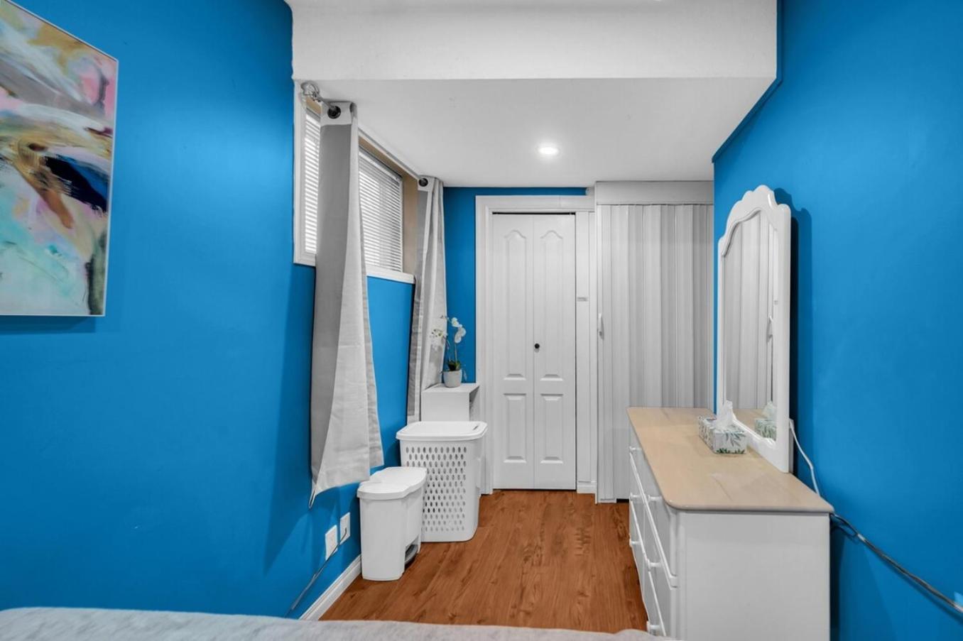 52-3 Bed Suite On Lake Central Ac By Airport Calgary Luaran gambar