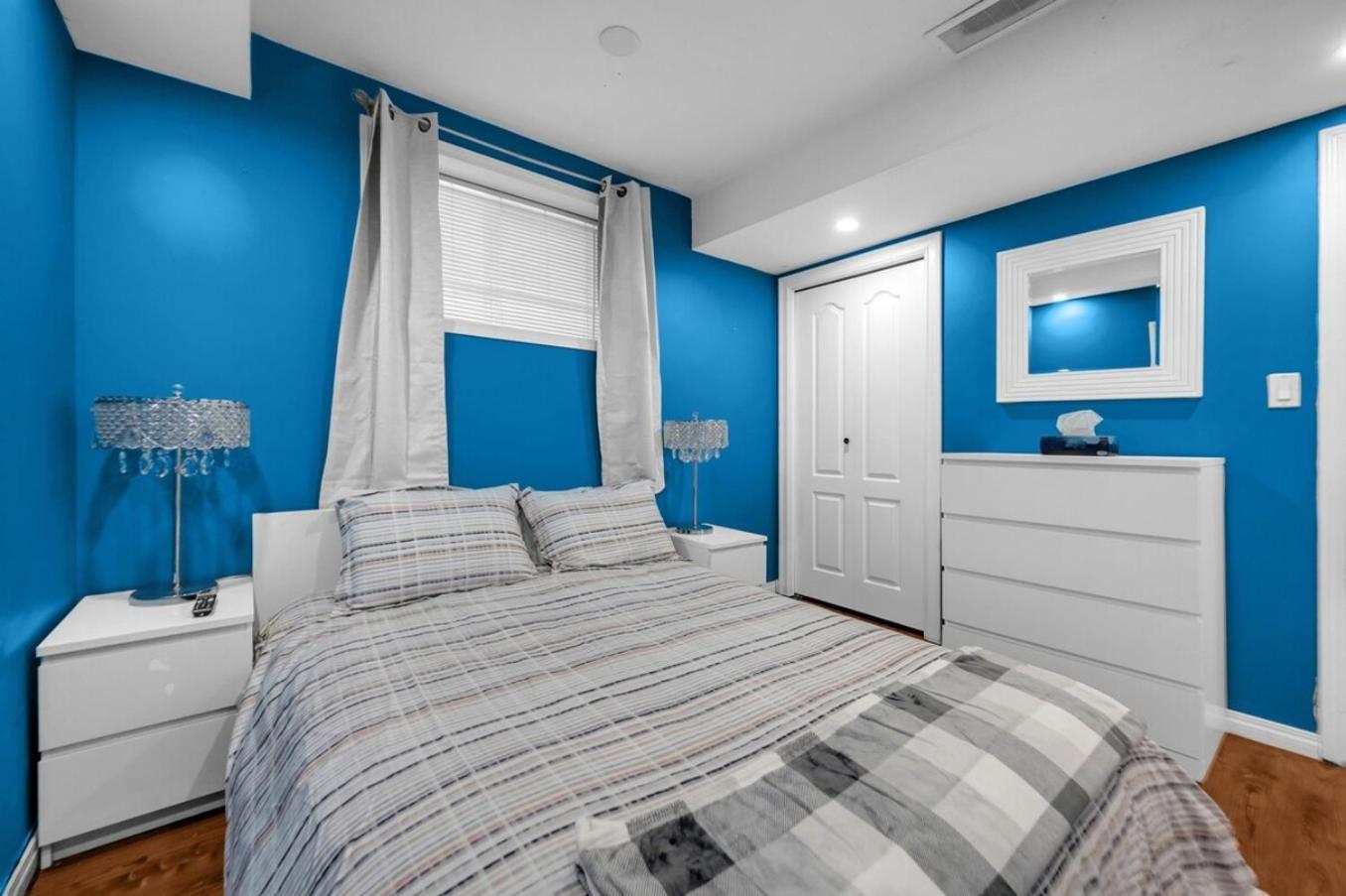 52-3 Bed Suite On Lake Central Ac By Airport Calgary Luaran gambar