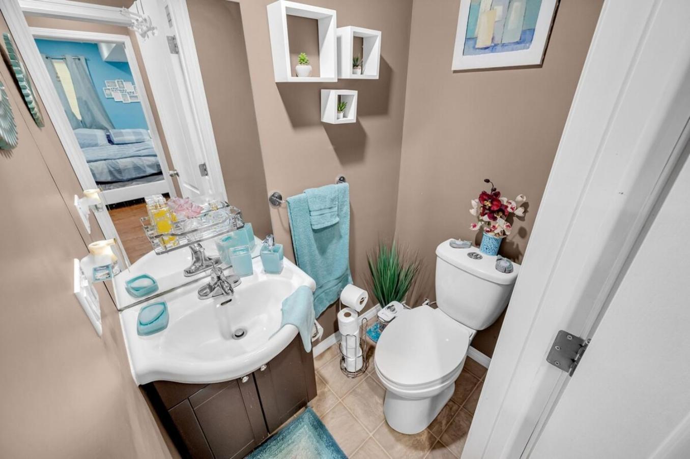 52-3 Bed Suite On Lake Central Ac By Airport Calgary Luaran gambar