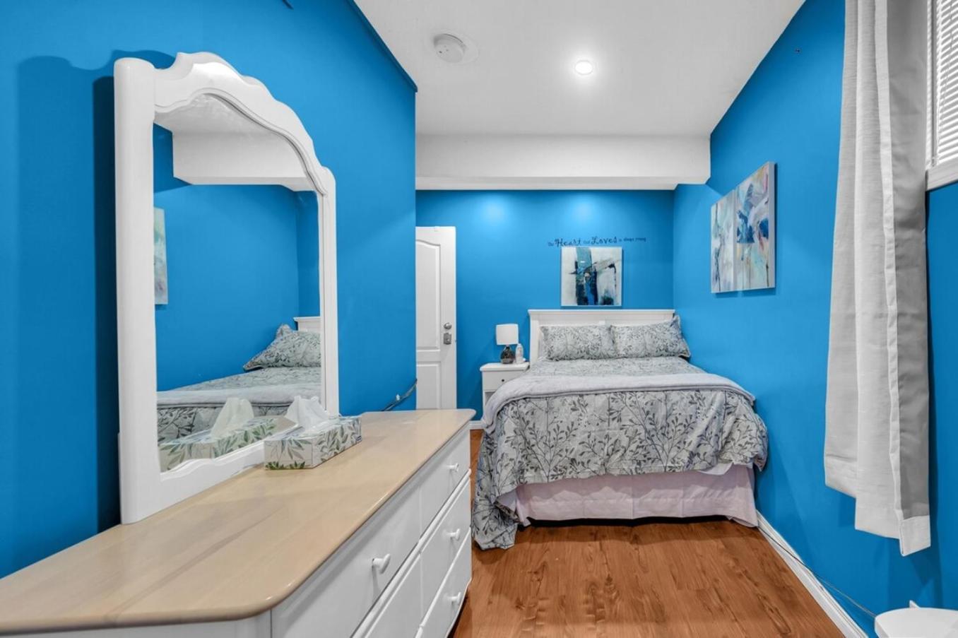 52-3 Bed Suite On Lake Central Ac By Airport Calgary Luaran gambar