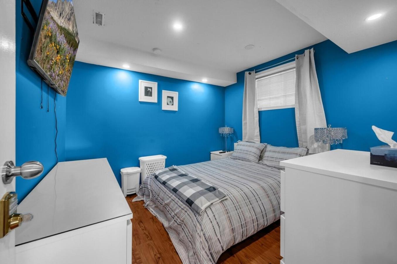 52-3 Bed Suite On Lake Central Ac By Airport Calgary Luaran gambar